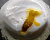 Foto langkah ke 2 dari resep Bolu Panggang Mangga Kuweni.