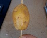 A picture of step 2 of Peri Peri Potato Twister.