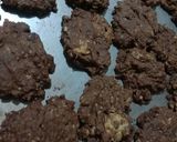 Foto langkah ke 4 dari resep Cookies Butter Oatmeal cornflake chocochip.