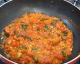 A picture of step 5 of Spaghetti al Pomodoro.