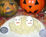 Foto del paso 3 de la receta: Fantasmas de Halloween con huevos duros