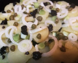 Foto del paso 4 de la receta: Ensalada templada de patata con caviar y alcaparras