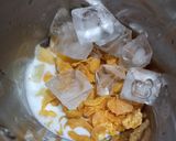 A picture of step 1 of Mango Cornflakes Smoothie.