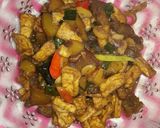 Foto langkah ke 5 dari resep Oseng kikil sapi tahu.
