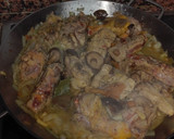 Foto del paso 5 de la receta: Pollo en salsa con setas