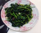 蒜炒地瓜葉 #好料日記的食譜步驟2照片
