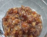 Foto langkah ke 1 dari resep Honey dates banana cake.
