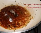 A picture of step 4 of Prawns manchurian.