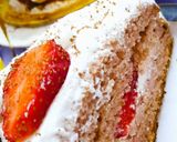 A picture of step 7 of Strawberry Cream Cake.