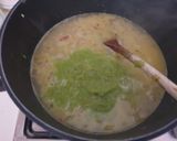 Foto del passaggio 5 della ricetta Risotto con gli asparagi e pistacchi