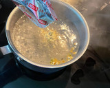 Foto del paso 2 de la receta: Fideos de Ramen con salsa pesto, acompañante de cualquier carne
