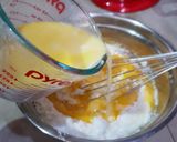 Foto langkah ke 2 dari resep Waffle renyah lembut.