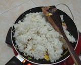 Foto langkah ke 5 dari resep Nasi Goreng kornet ala anak kos.