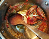 Foto del paso 1 de la receta: Sopa de rape y marisco