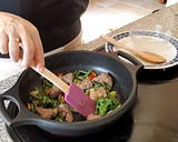 Foto del paso 3 de la receta: Pasta con Salteado de Verduras y Hamburguesa