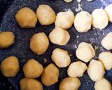 Hình bước làm 3 của món Bánh cam/ bánh rán