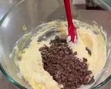 A picture of step 4 of Ricotta, Choc chip and sultana cake.