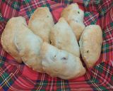 Foto del passaggio 5 della ricetta Fagottini di sfoglia con salsiccia e friarielli