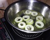 A picture of step 2 of Lauki ki roll.