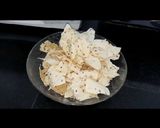 A picture of step 2 of Papad poha chivda.