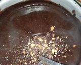 صورة لخطوة 6 من وصفة كيكة الشوكولاتة المسقية بدون شوكولاته اقتصادية والبنة ولا أروع🥧😋🤤
