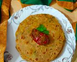 A picture of step 6 of Aloo paratha.