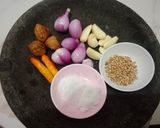 Foto langkah ke 2 dari resep Tumis Timun Acar Kuning.