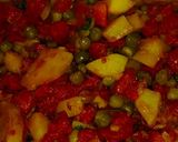 आलू गाजर की सब्जी (aloo gajar ki sabzi recipe in Hindi) रेसिपी चरण 1 फोटो