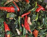 Foto langkah ke 3 dari resep Tumis Teri Daun Pepaya.