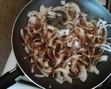 Foto del paso 2 de la receta: Pollo encebollado con Maggie