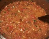Foto del paso 8 de la receta: Salsa de tomate casera picante, con aceitunas y jengibre rosa.