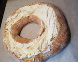 Foto del paso 2 de la receta: Rosca de quesos