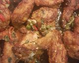Foto langkah ke 9 dari resep Salt & Pepper Chicken Wings.