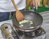 รูปขั้นตอนการทำที่ 4 ของ ข้าวผัดไข่ เม็ดร่วนสวย ไม่มัน ไม่เลี่ยน อร่อยถูกปากคนในครอบครัว