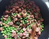 Baconos virslis zöldborsós tészta recept fázis 3 fotója