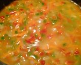 Foto del paso 4 de la receta: Tomates rellenos con arroz, pollo y verduras