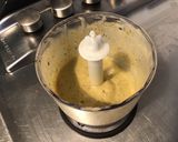 Une image de l'étape 5 de Sauce salade crémeuse aux deux moutardes et herbes aromatiques.