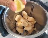 Foto del paso 2 de la receta: Smoothie de pera y plátano maduros