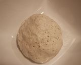 Gluténmentes pizza tarjával és virslivel recept fázis 1 fotója
