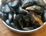 Foto del paso 1 de la receta: Mejillones de Lorbé al vapor