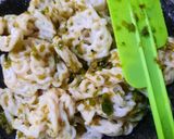 Foto langkah ke 4 dari resep Seblak Rafael.