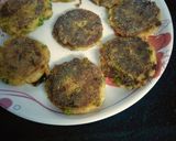 A picture of step 2 of Chatpata potato & peas tikki chaat(aloo & mutter tikki chaaat).