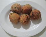 A picture of step 8 of Vegetable Kofta with chapati.