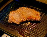 Foto langkah ke 2 dari resep Sirloin Steak murah meriah dengan mushroom souce ala-ala.