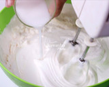 Foto langkah ke 2 dari resep Flowers Cake of Putu Ayu.