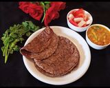 A picture of step 5 of Ragi Roti.