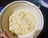 Foto langkah ke 3 dari resep Roti asin gurih kentang keju.