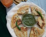 A picture of step 4 of Paneer stuffed kulcha.