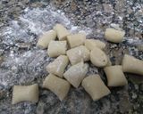 Foto del paso 4 de la receta: Ñoquis de papa improvisados!