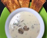 Foto langkah ke 4 dari resep Sup Krim Jamur [Bonus: Resep garlic bread Roti Tawar].